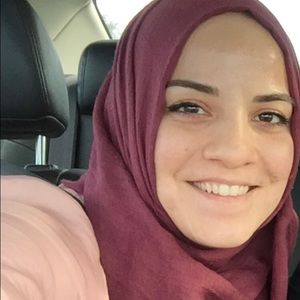 Meet your Posher, Cassandra